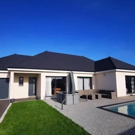 Holiday home La Maison Du Bonheur - Private Heated Pool Heuqueville (Seine-Maritime)