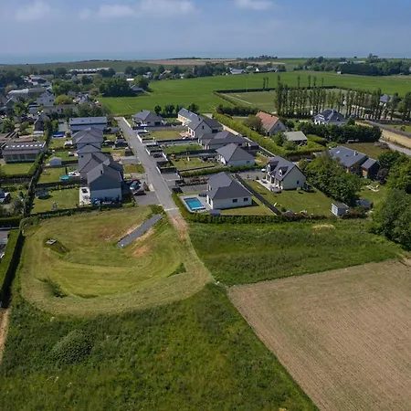 La Maison Du Bonheur - Private Heated Pool Holiday home