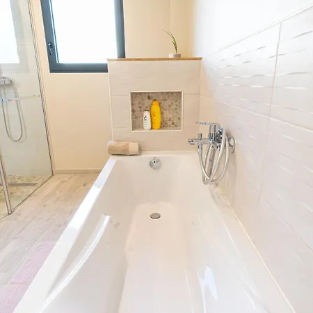 La Maison Du Bonheur - Private Heated Pool Holiday home Heuqueville (Seine-Maritime)