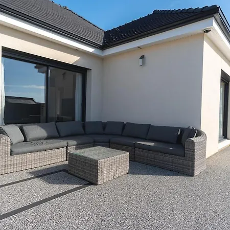 Holiday home La Maison Du Bonheur - Private Heated Pool