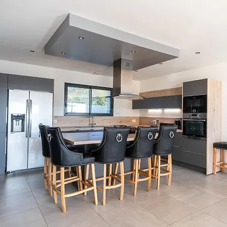Holiday home La Maison Du Bonheur - Private Heated Pool