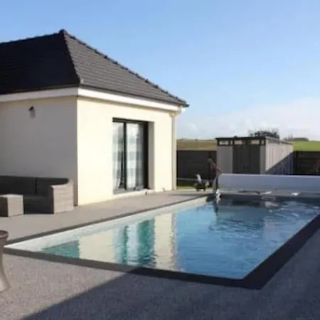 La Maison Du Bonheur - Private Heated Pool Holiday home *