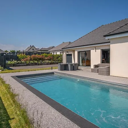 La Maison Du Bonheur - Private Heated Pool Holiday home